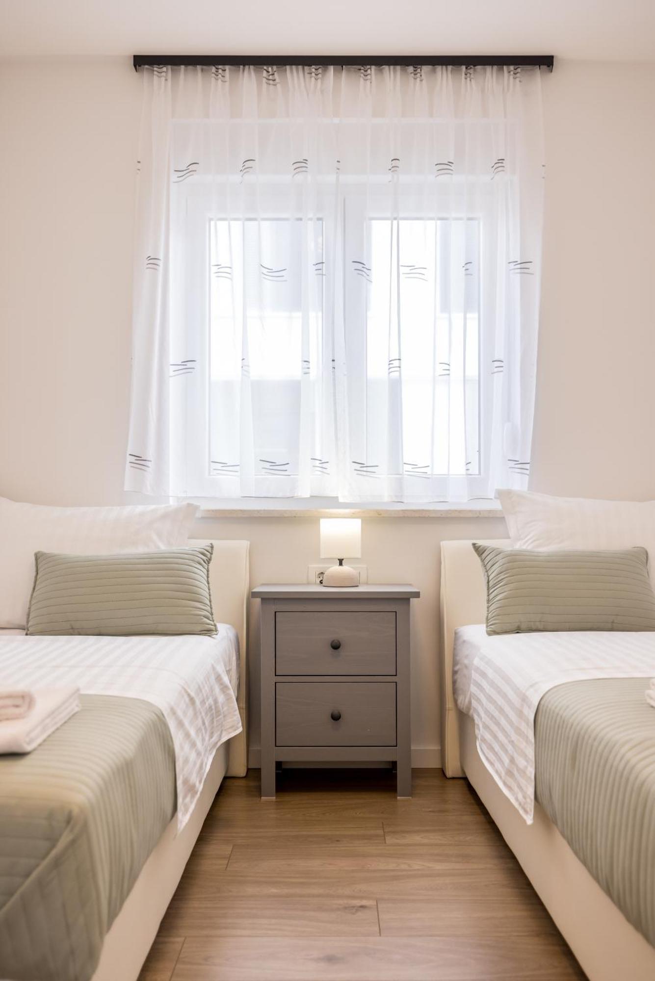 Adriatic Nest, Cozy And Modern Two Bedroom Apartment Kastela Dış mekan fotoğraf