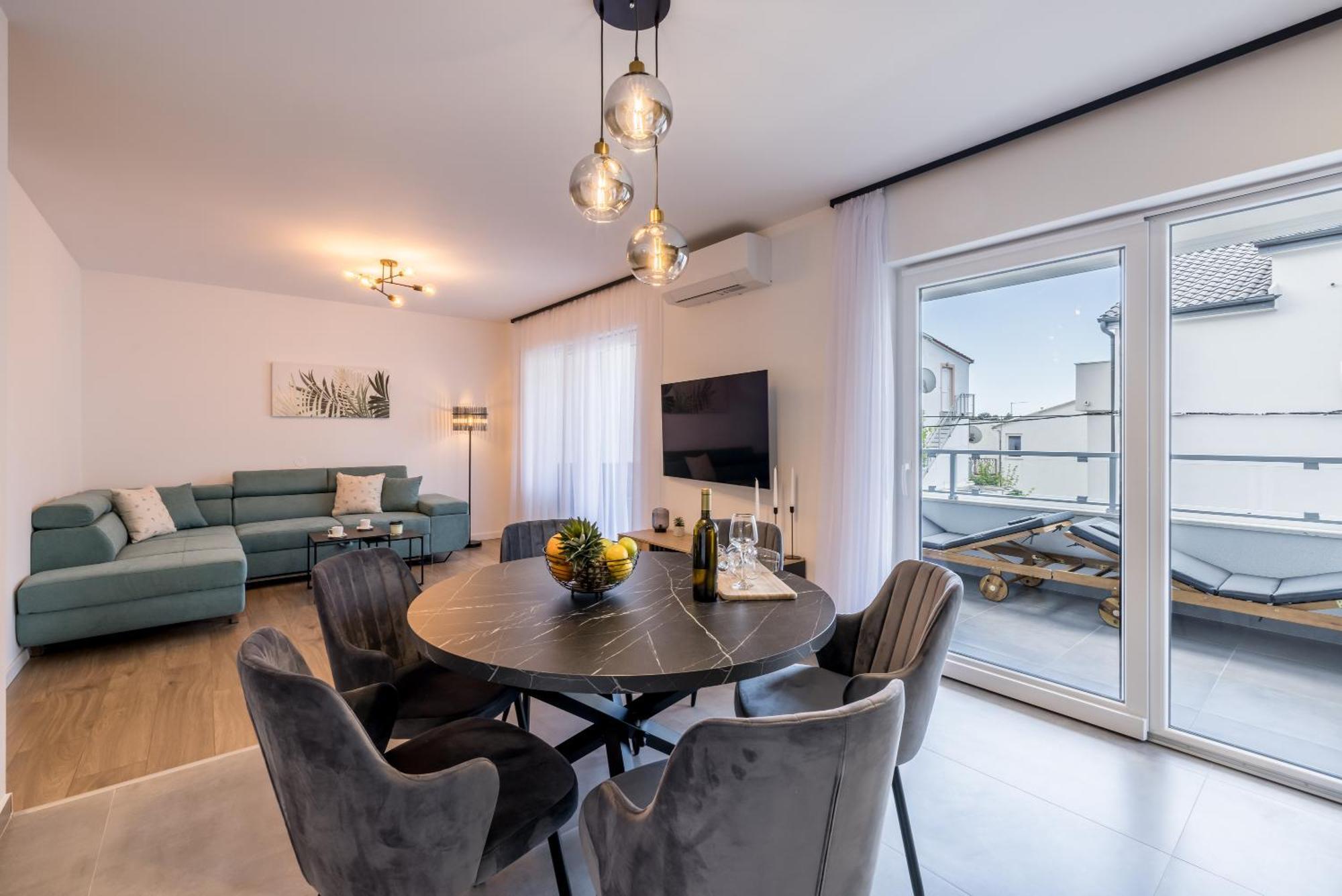 Adriatic Nest, Cozy And Modern Two Bedroom Apartment Kastela Dış mekan fotoğraf