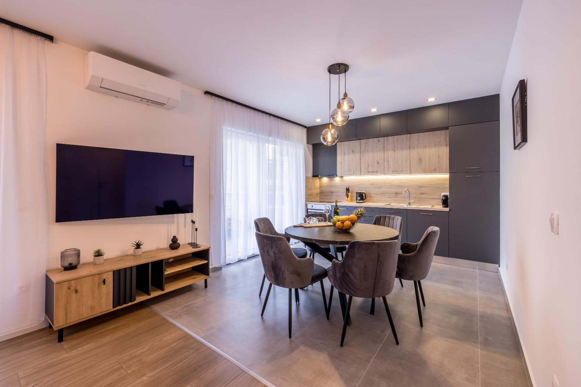 Adriatic Nest, Cozy And Modern Two Bedroom Apartment Kastela Dış mekan fotoğraf