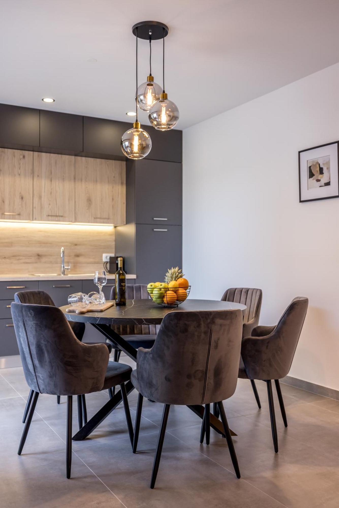 Adriatic Nest, Cozy And Modern Two Bedroom Apartment Kastela Dış mekan fotoğraf